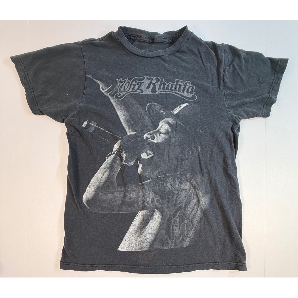 Wiz Khalifa Graphic T-Shirt Mens Small Faded Black Rap Tee Short Sleeve Crewneck